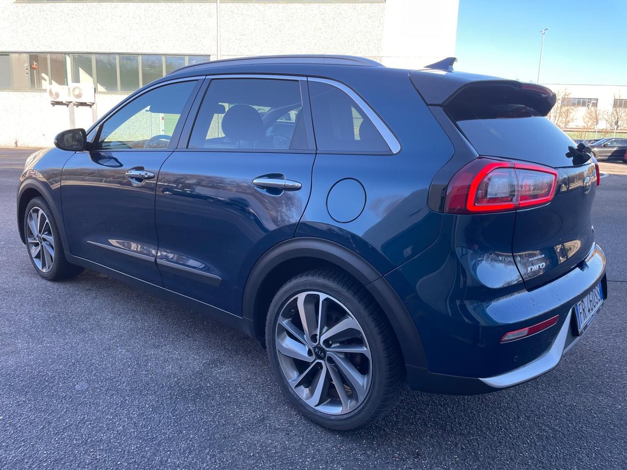 Kia Niro 1.6 GDi DCT*Automatik*Navi*Pelle*Neopatentati*