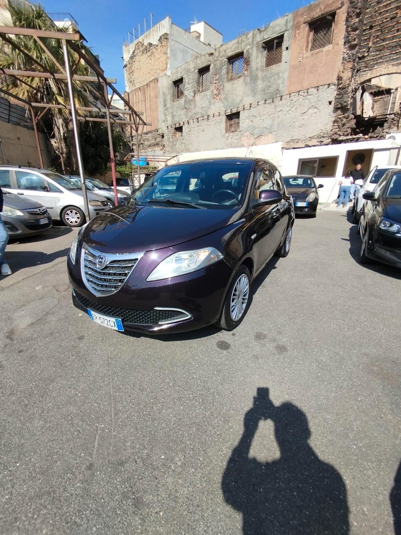 Lancia Ypsilon 1.2 69 CV 5 porte GPL Ecochic Gold