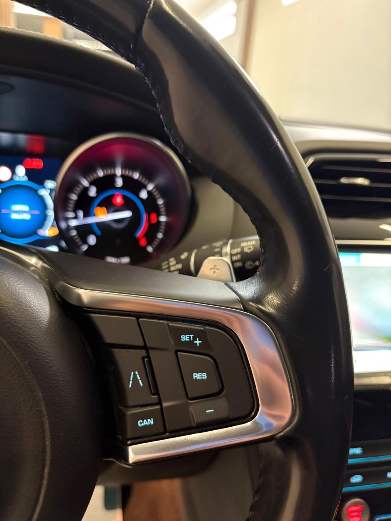 Jaguar F-Pace 2.000cc D 240 CV AWD aut. R-Sport