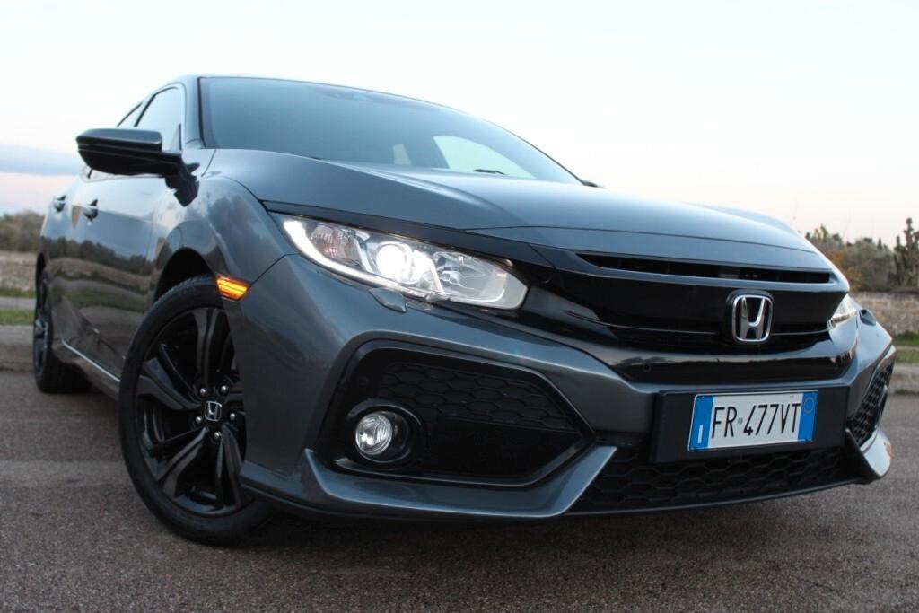 HONDA Civic 1.6 i-DTEC Elegance *LED *RETROCAMERA