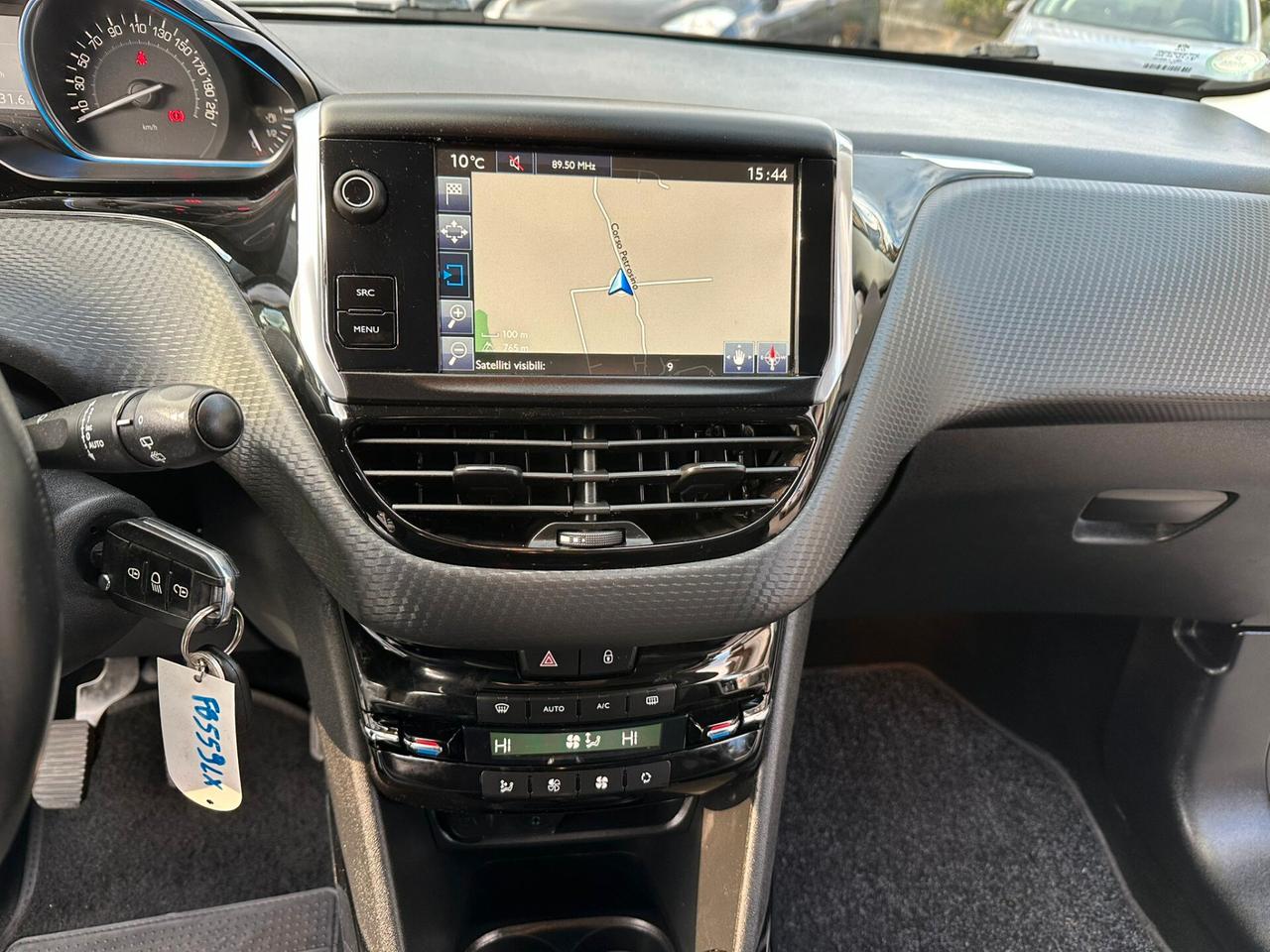 Peugeot 2008 BlueHDi 100 Allure