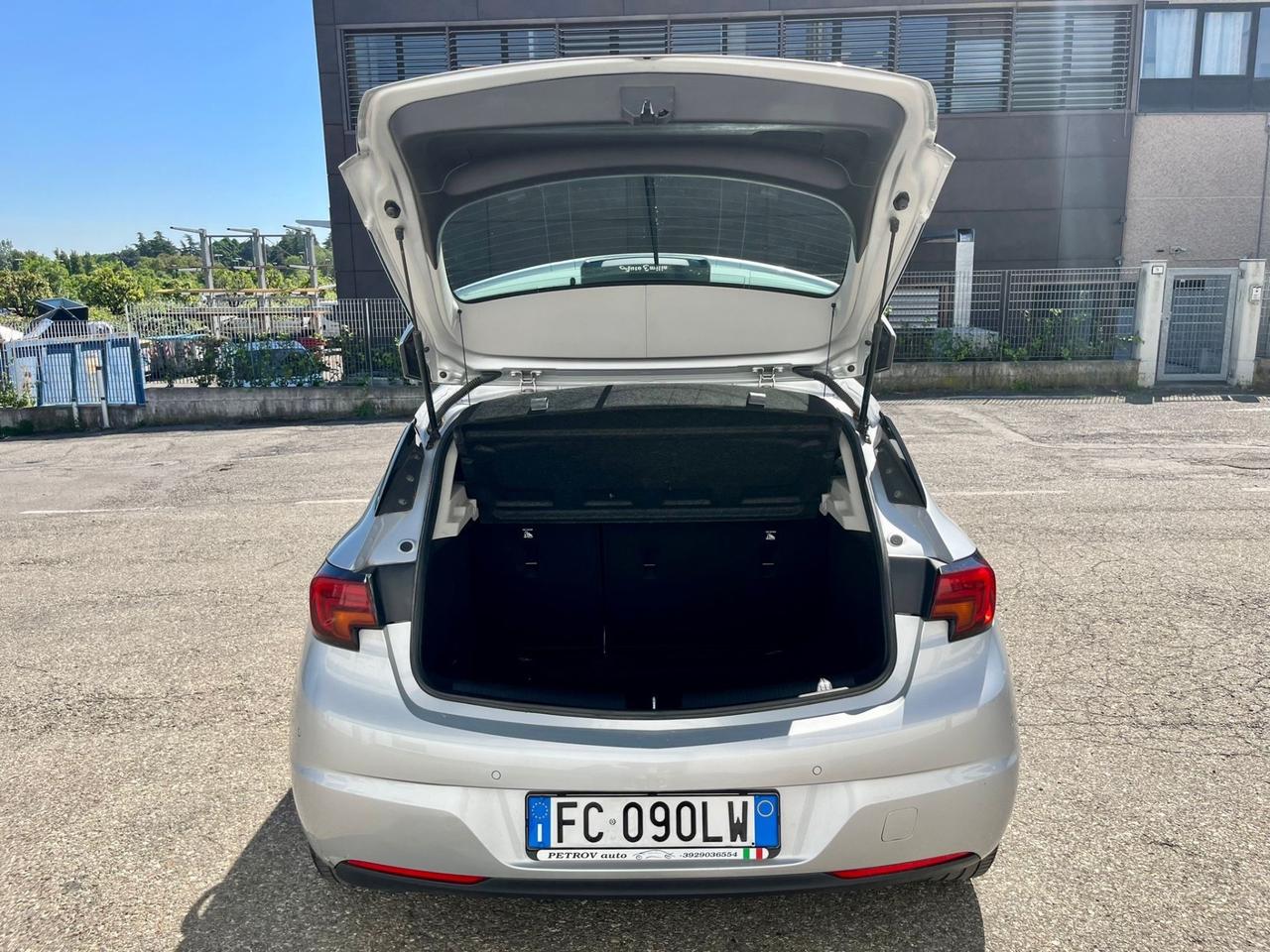 Opel Astra 1.6d 2016 88.000km catena appena sostituita