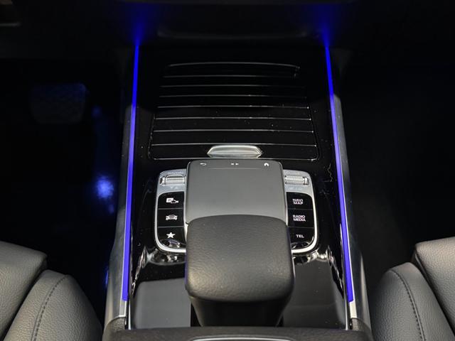 MERCEDES-BENZ GLB 200 Automatic Premium