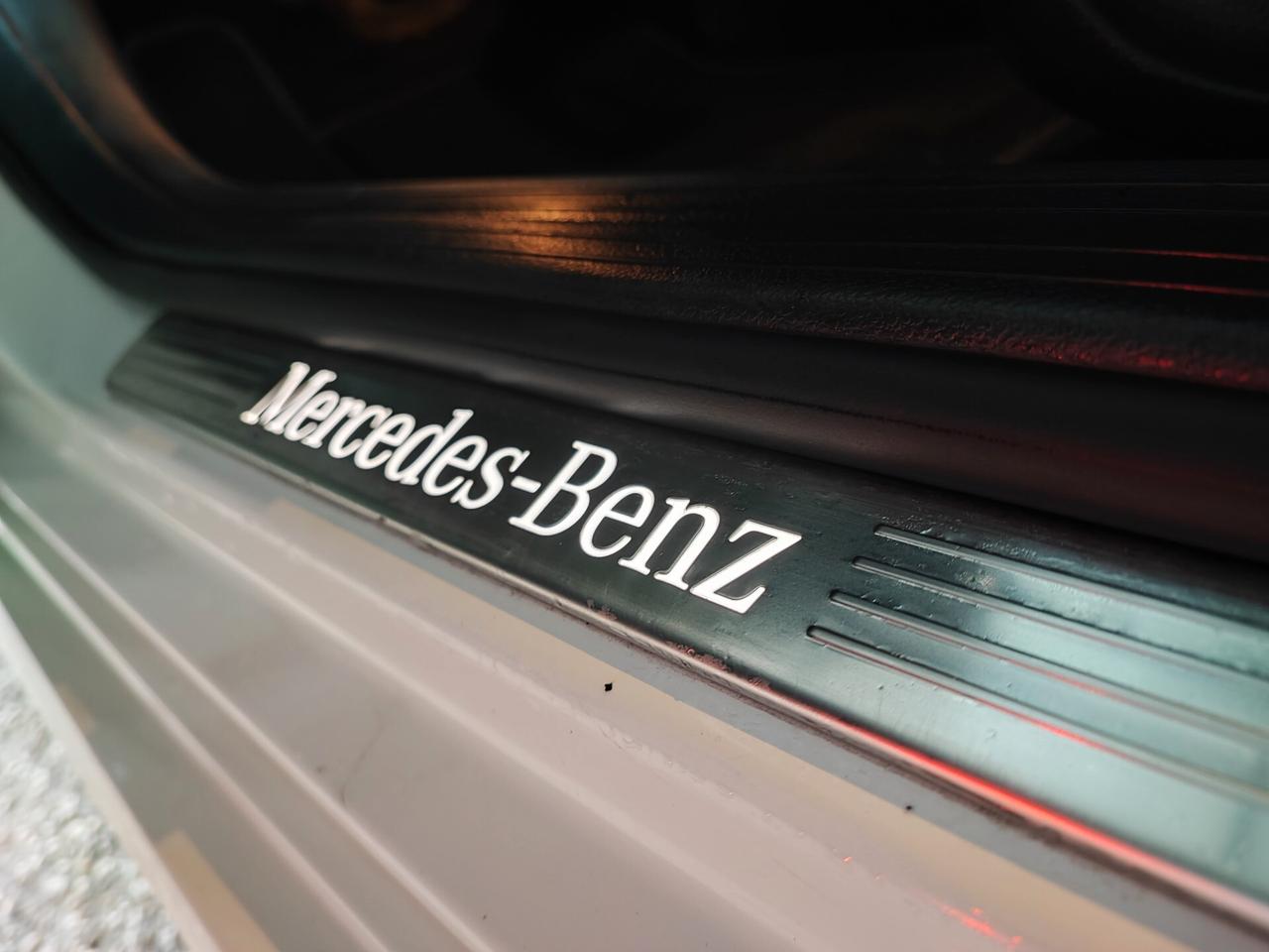 Mercedes-benz A 180 d Premium