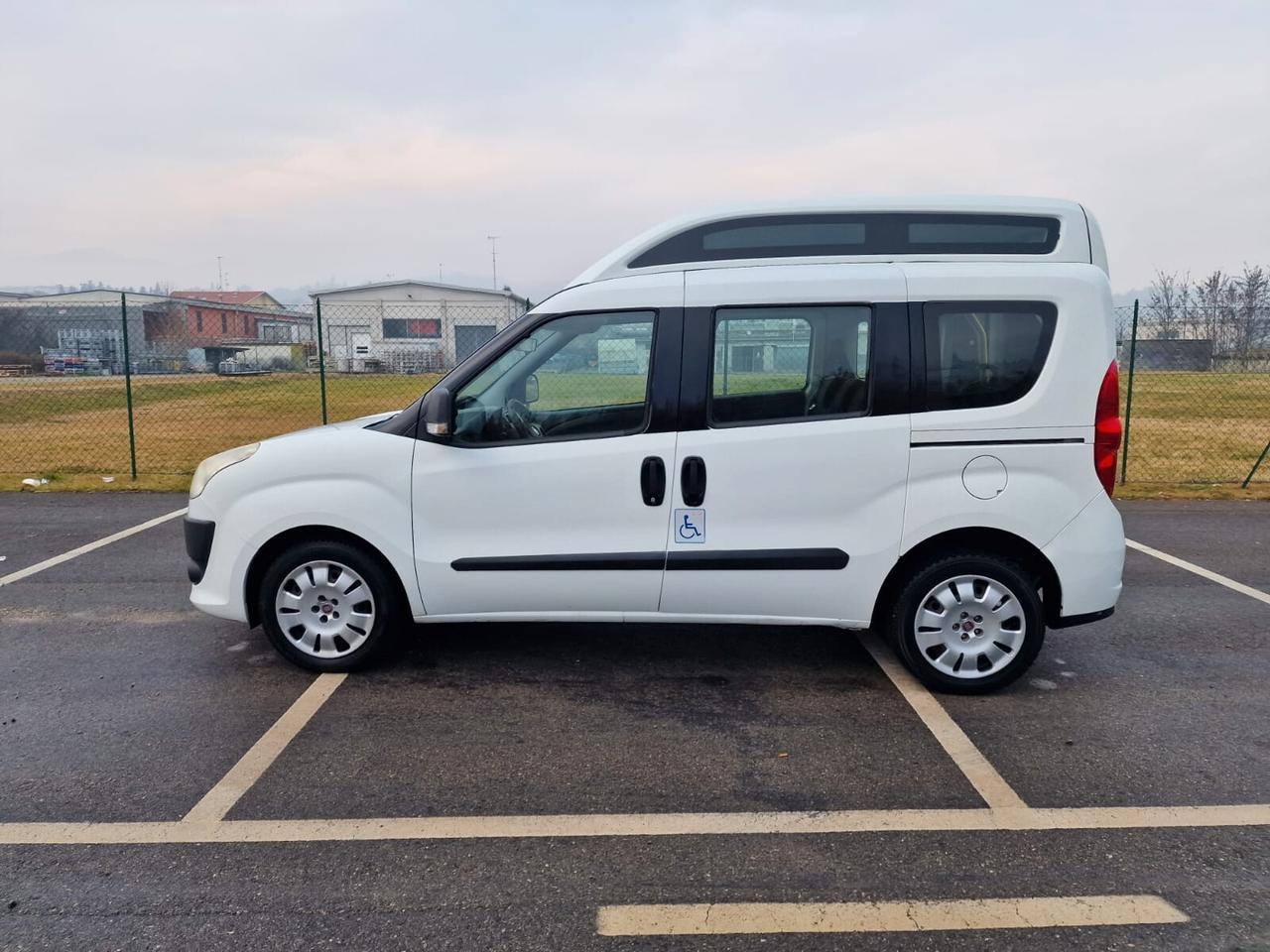 Fiat Doblo 1.6 MJT 16V trasporto disabili - 2012
