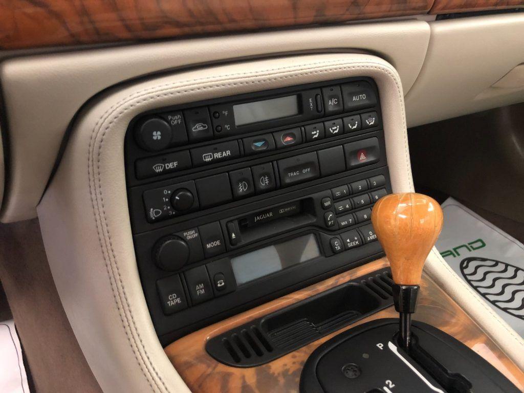 JAGUAR XK8 4.0 Coupé*Cambio Automatico*Tagliandi Ufficiali*