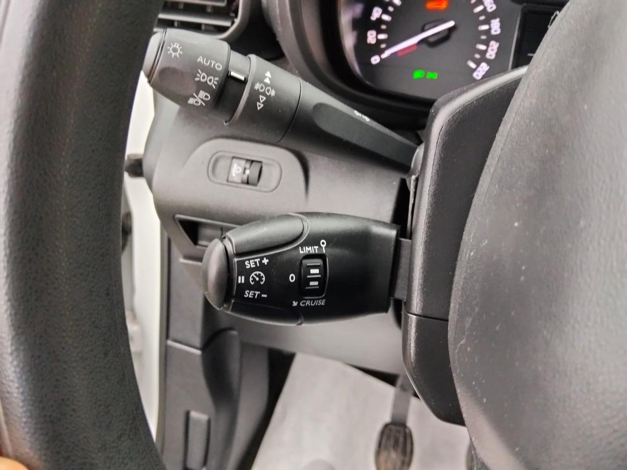 Citroen Berlingo BlueHDi 100 Stop&Start*Navi*Cruise