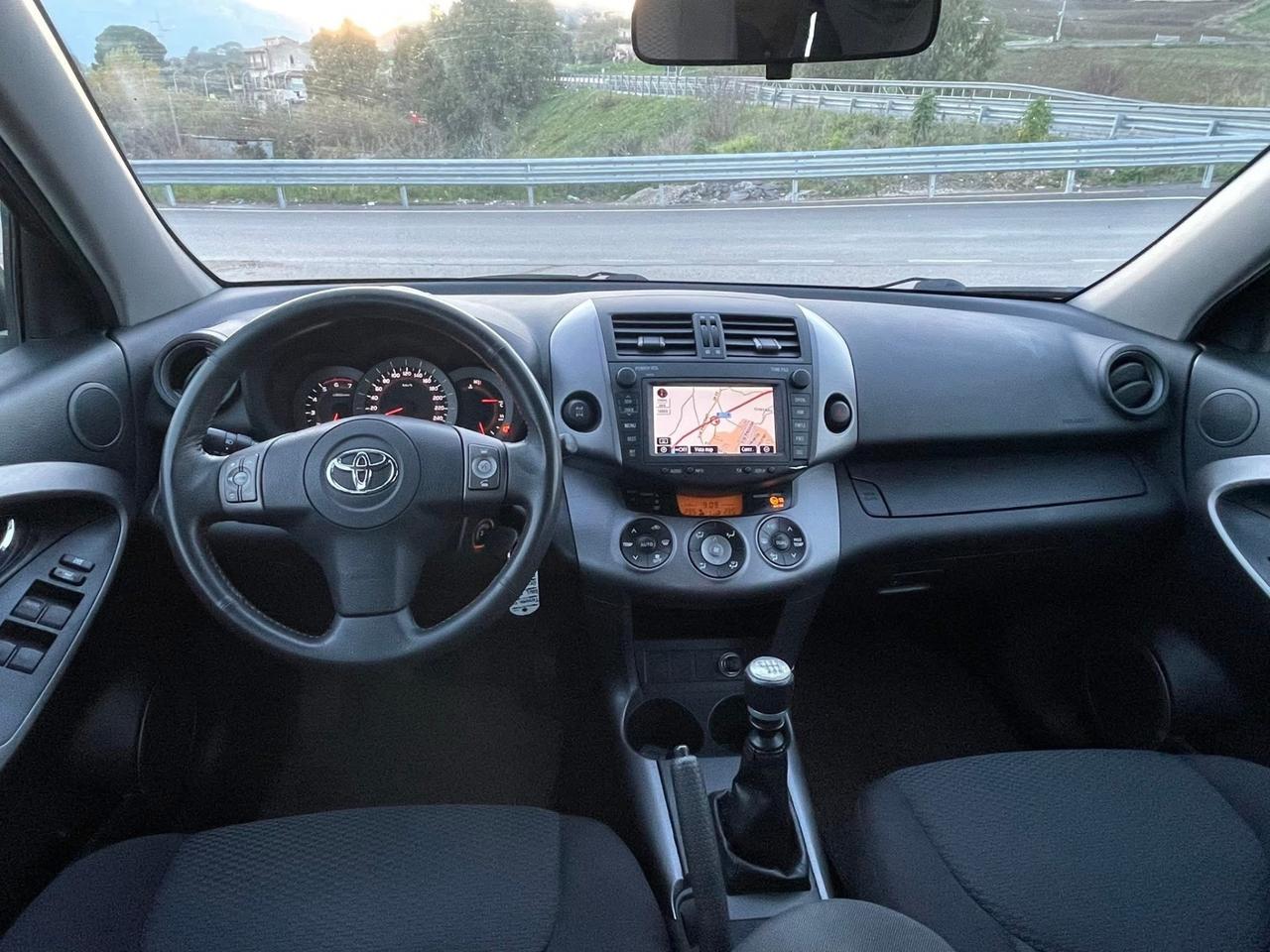 Toyota RAV 4 RAV4 2.2 D-4D 136 CV Sol