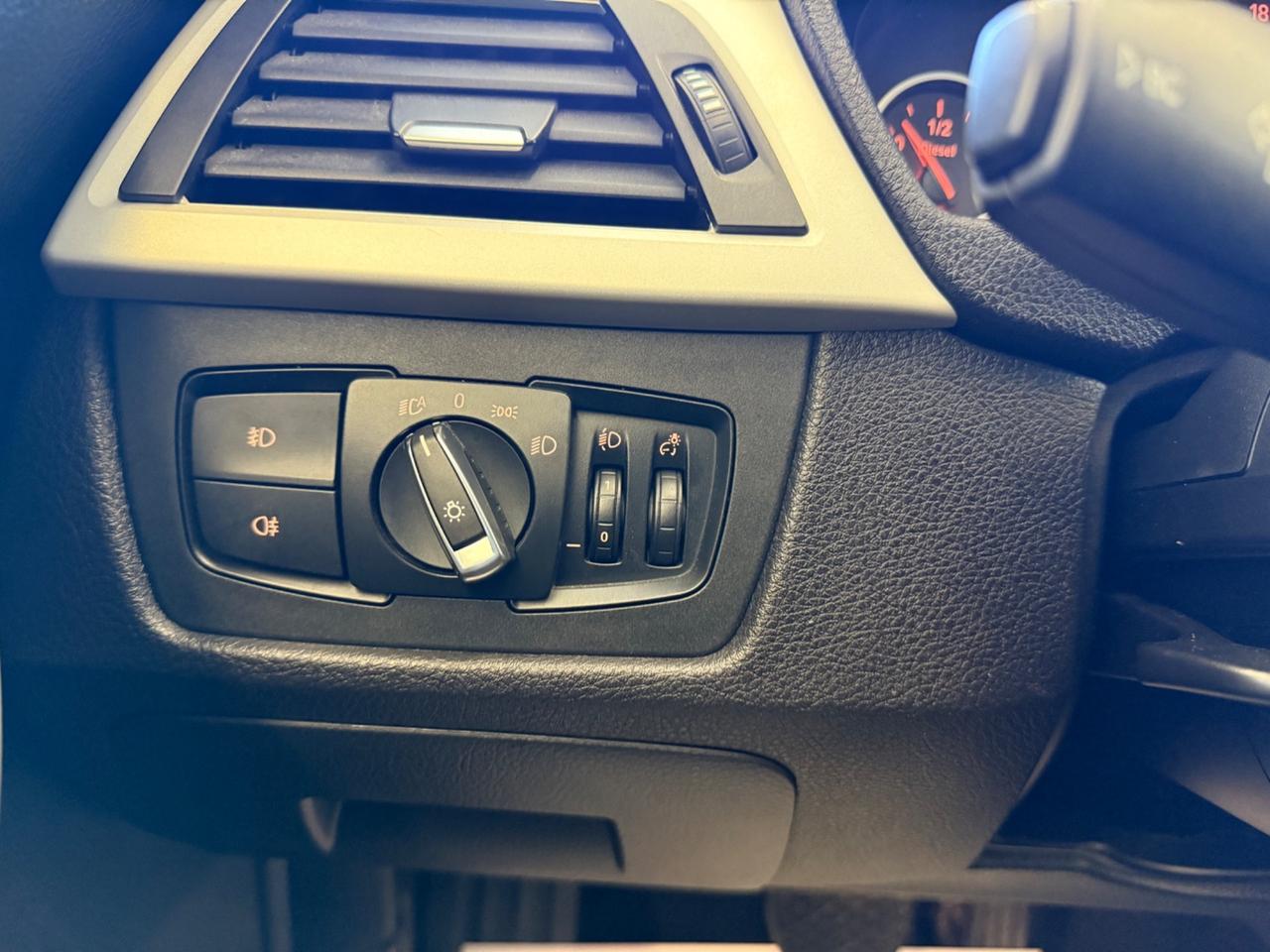 BMW 316d Touring Sport automatica okneopatentati