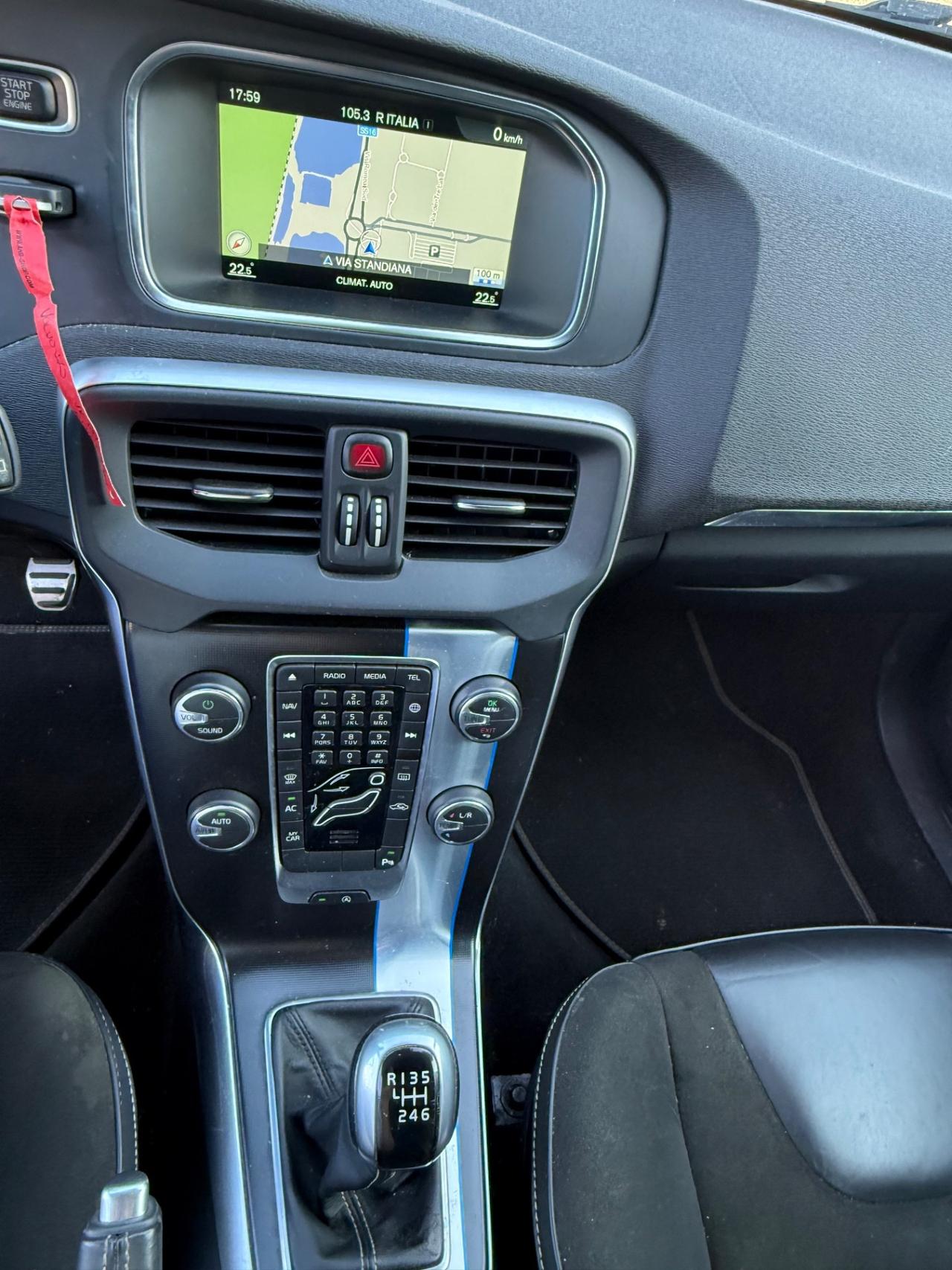 Volvo V40 D2 1.6 R-design Kinetic