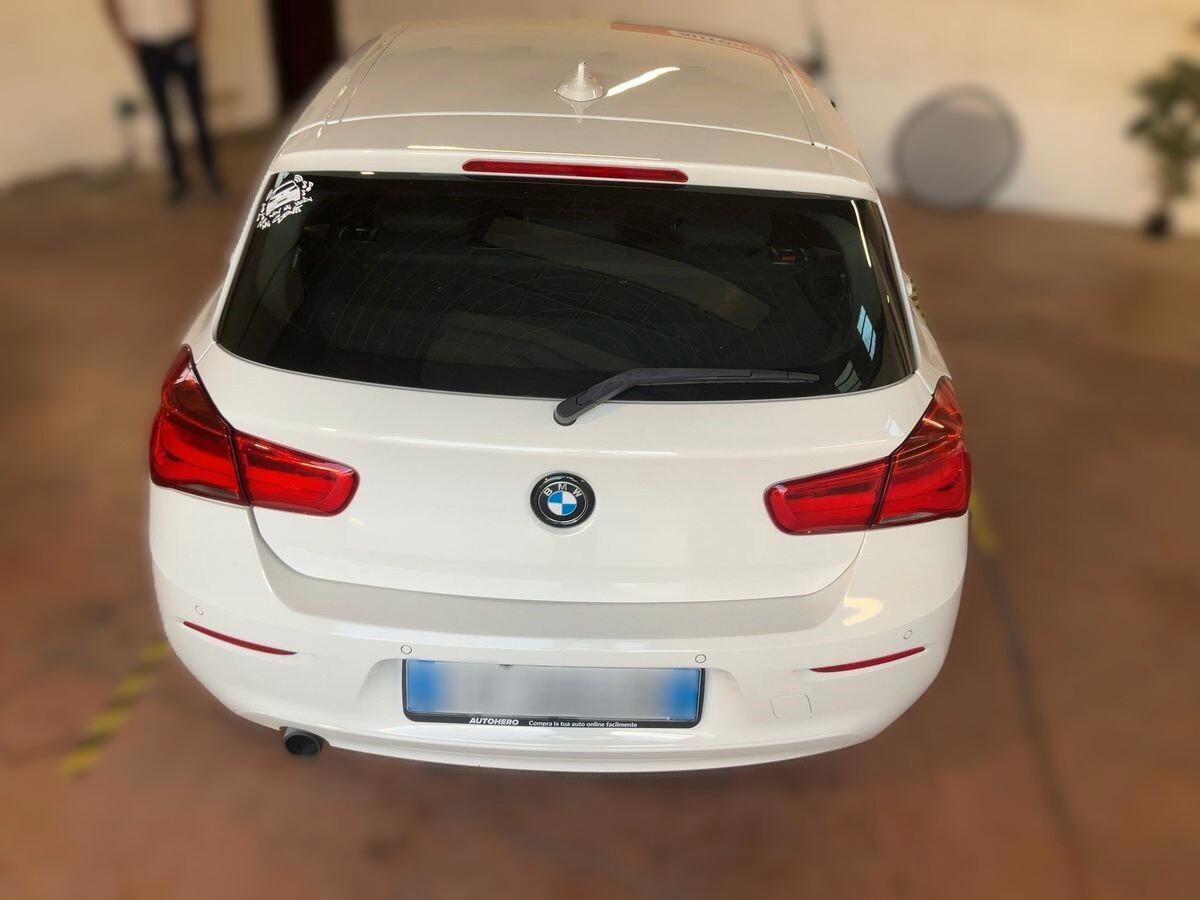 Bmw 116 116i 5p. Urban 110cv Manuale LiveCockpit Neopatentati