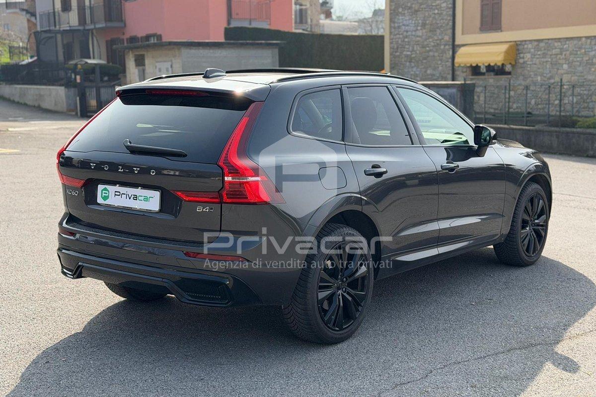 VOLVO XC60 B4 (d) AWD automatico Ultimate Dark N1