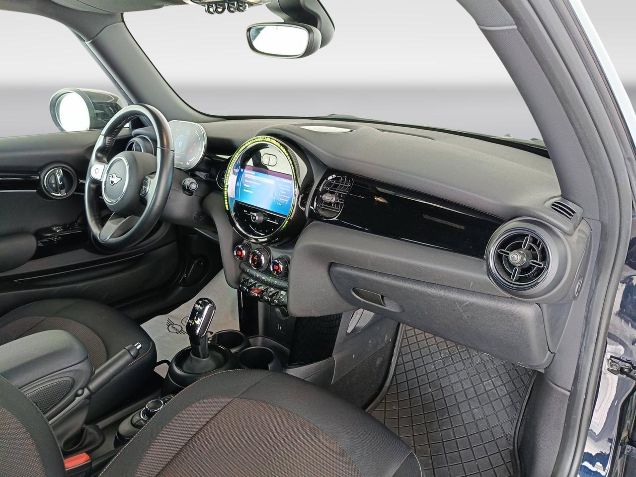 MINI Mini 3p 1.5 Cooper Classic Premium Mid Package auto
