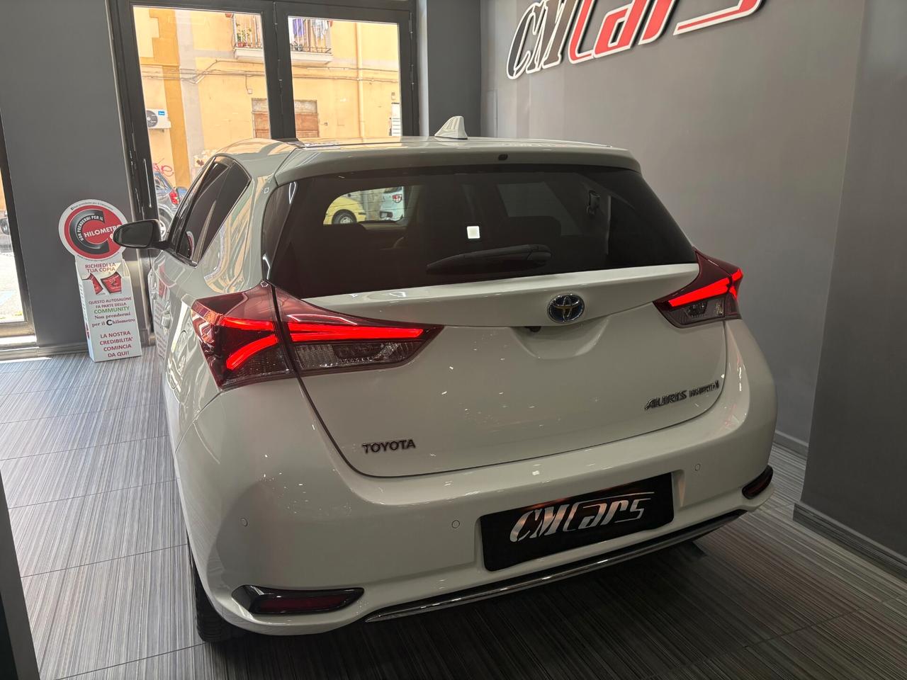 Toyota Auris 1.8 Full Hybrid 136cv Automatica Lounge FULL +Tetto - Berlina
