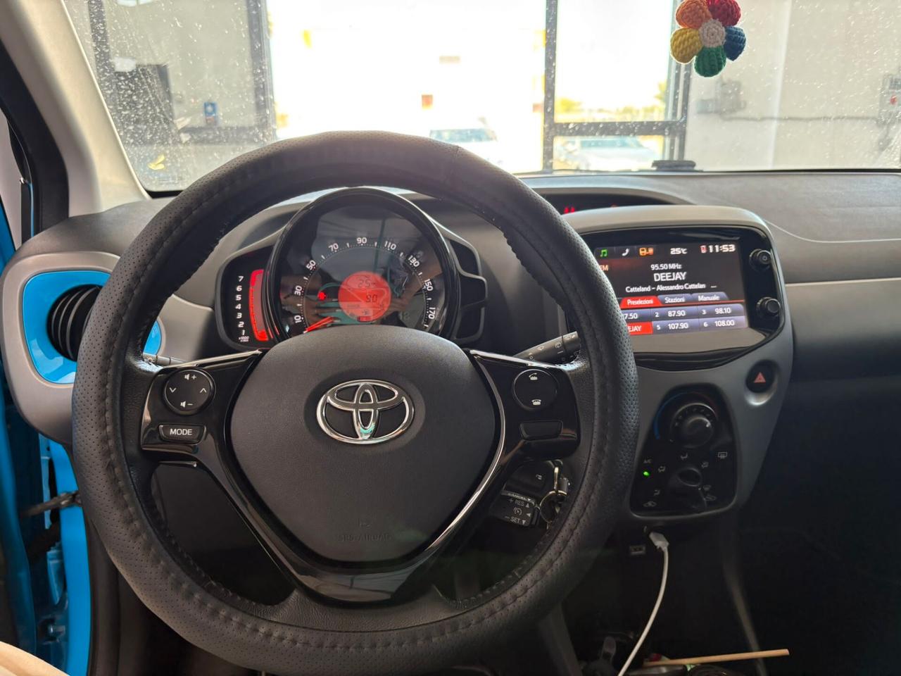 Toyota Aygo Connect 1.0 VVT-i 72 CV 5 porte x-play