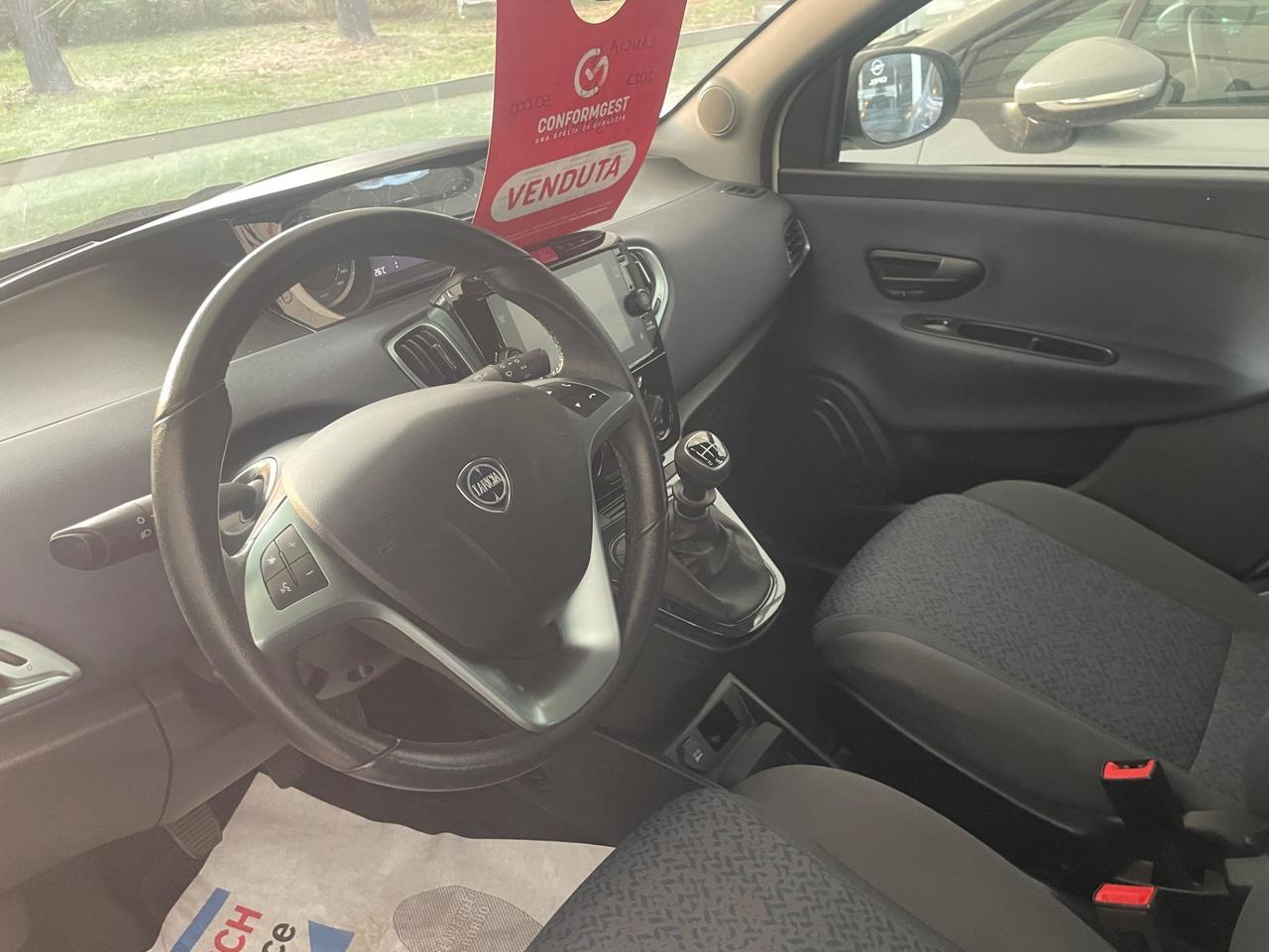Lancia Ypsilon 1.0 FireFly 5 porte S&S Hybrid Alberta Ferretti
