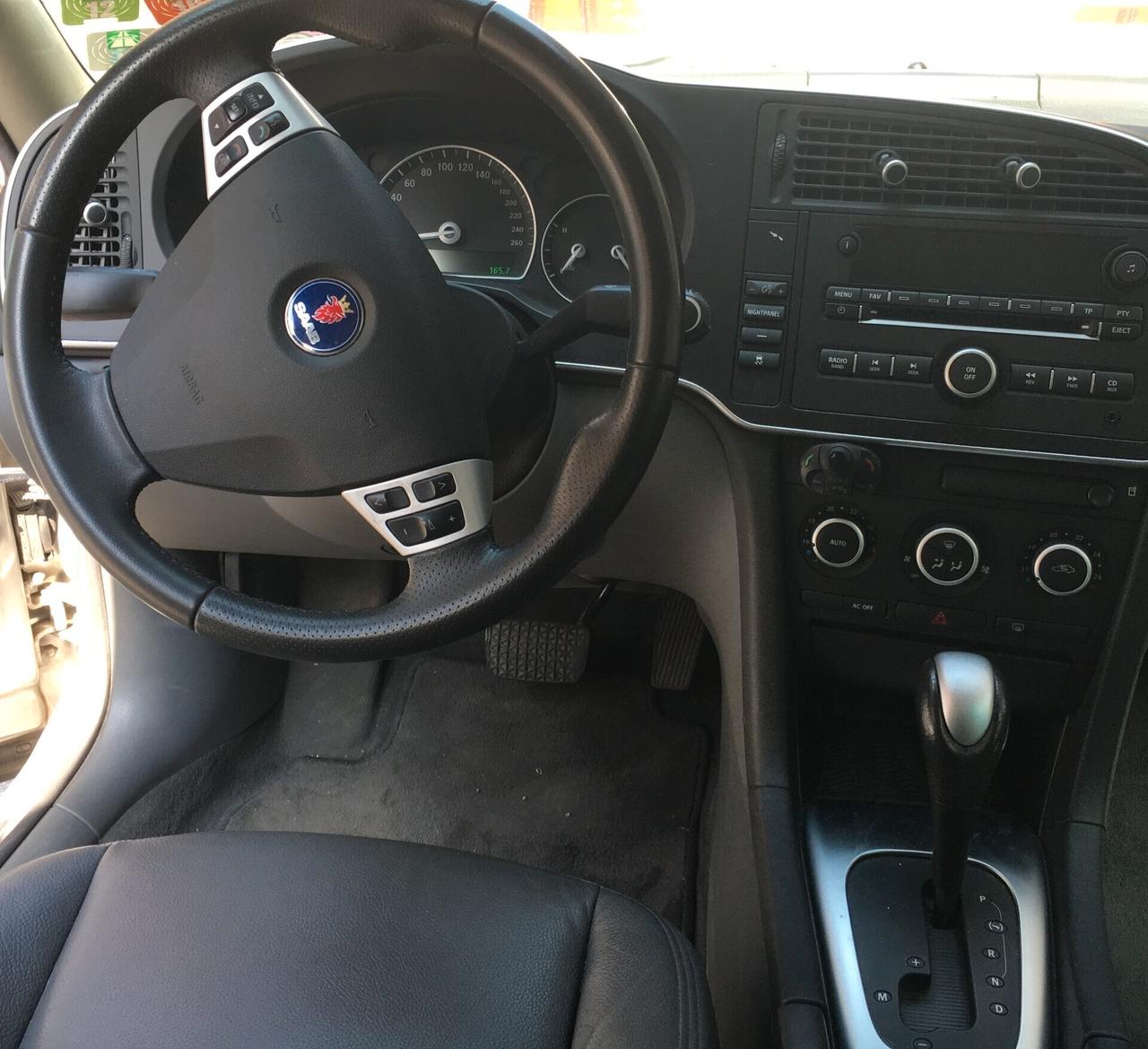 Saab 9-3 SportHatch 1.9 TiD 16V DPF Vector Sentronic