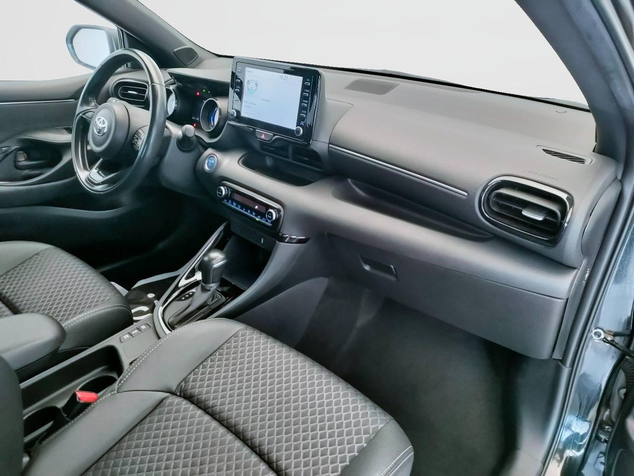 TOYOTA Yaris IV 2020 - Yaris 1.5h Lounge