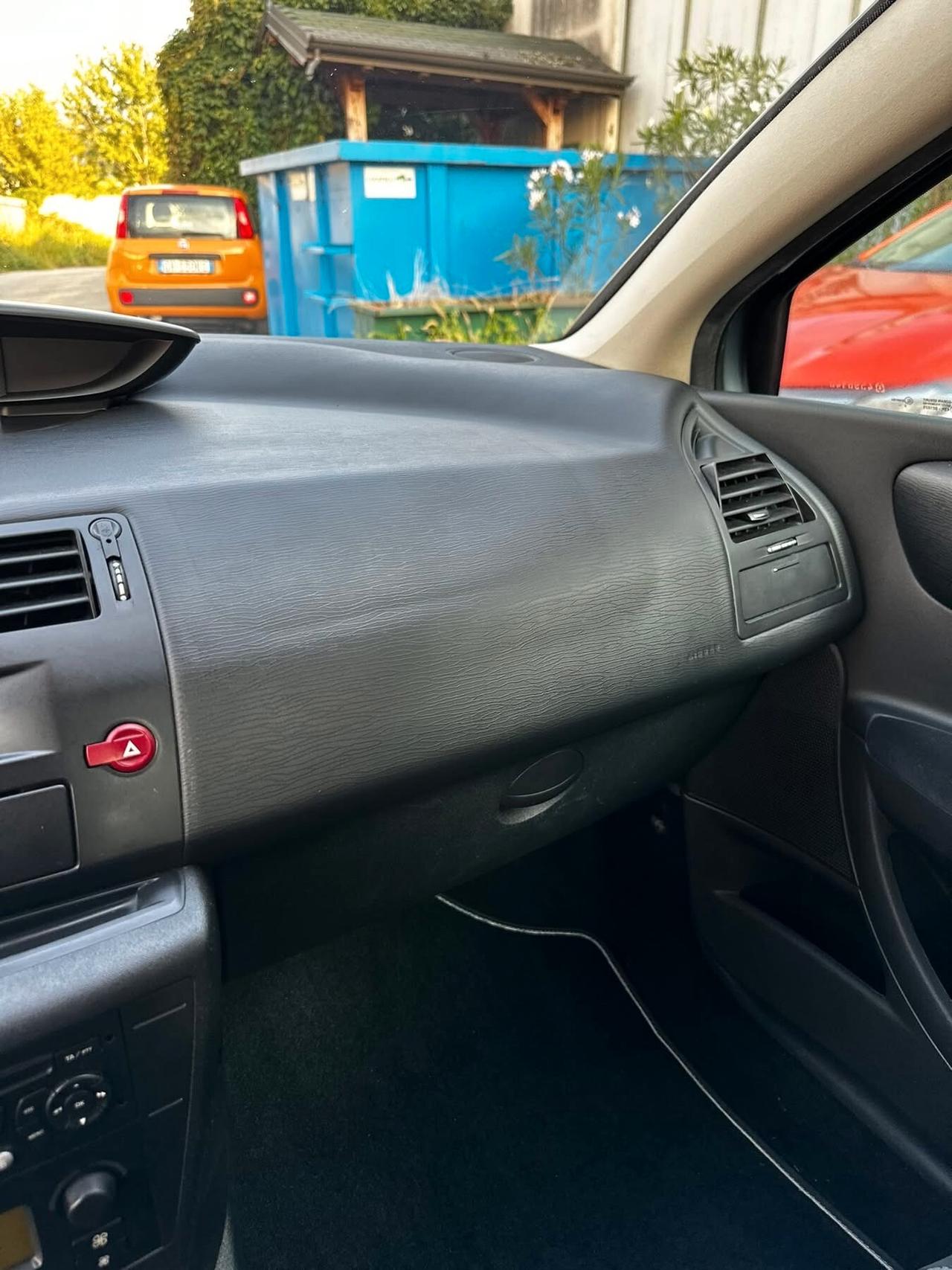 Citroen C4 1.4 Classique