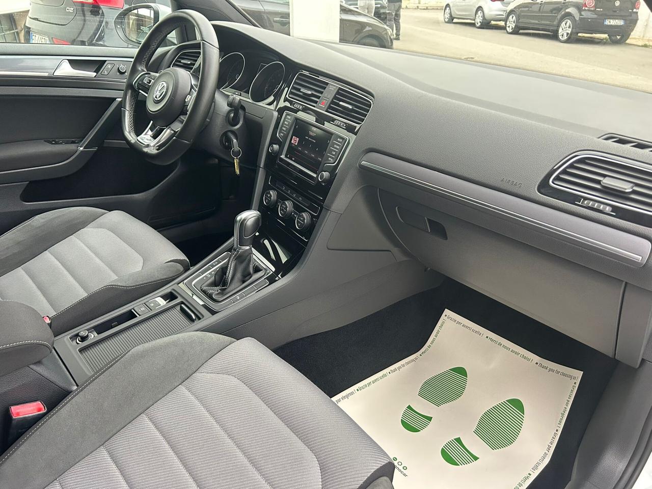 Volkswagen Golf 1.6 TDI 110Cv R-LINE DSG/LED-2017