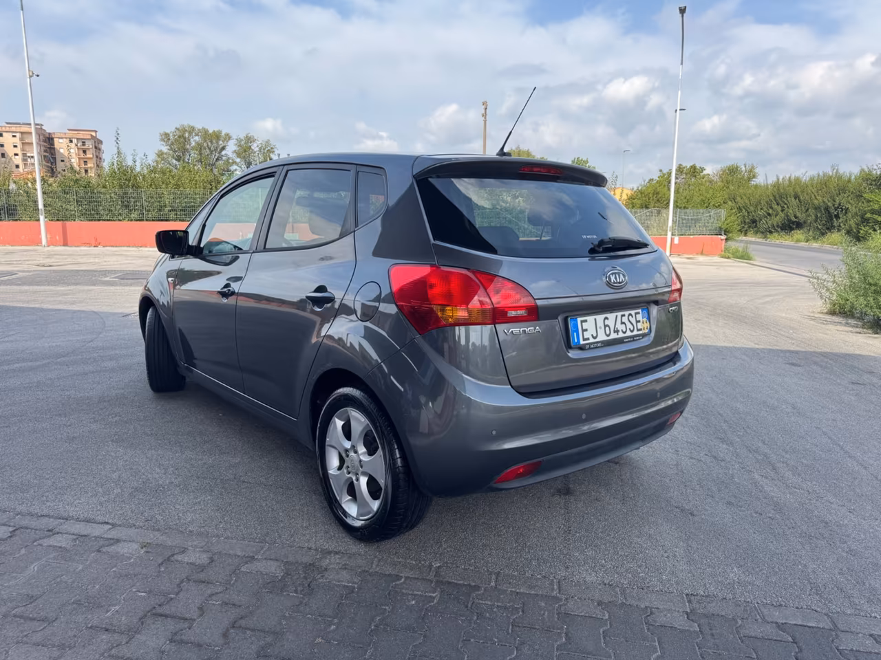 Kia Venga 1.4 CRDi 90CV WGT EX