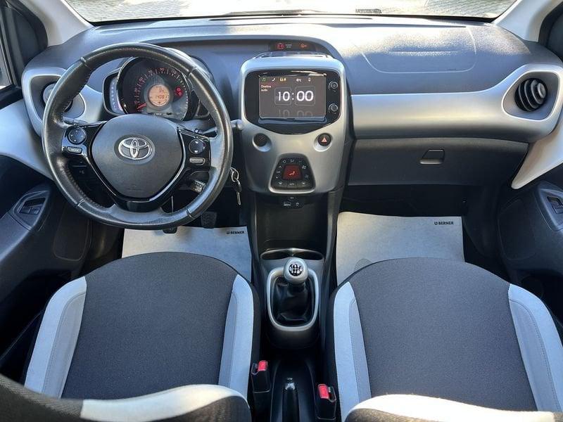 Toyota Aygo Aygo 1.0 VVT-i 69 CV 5 porte x-wave