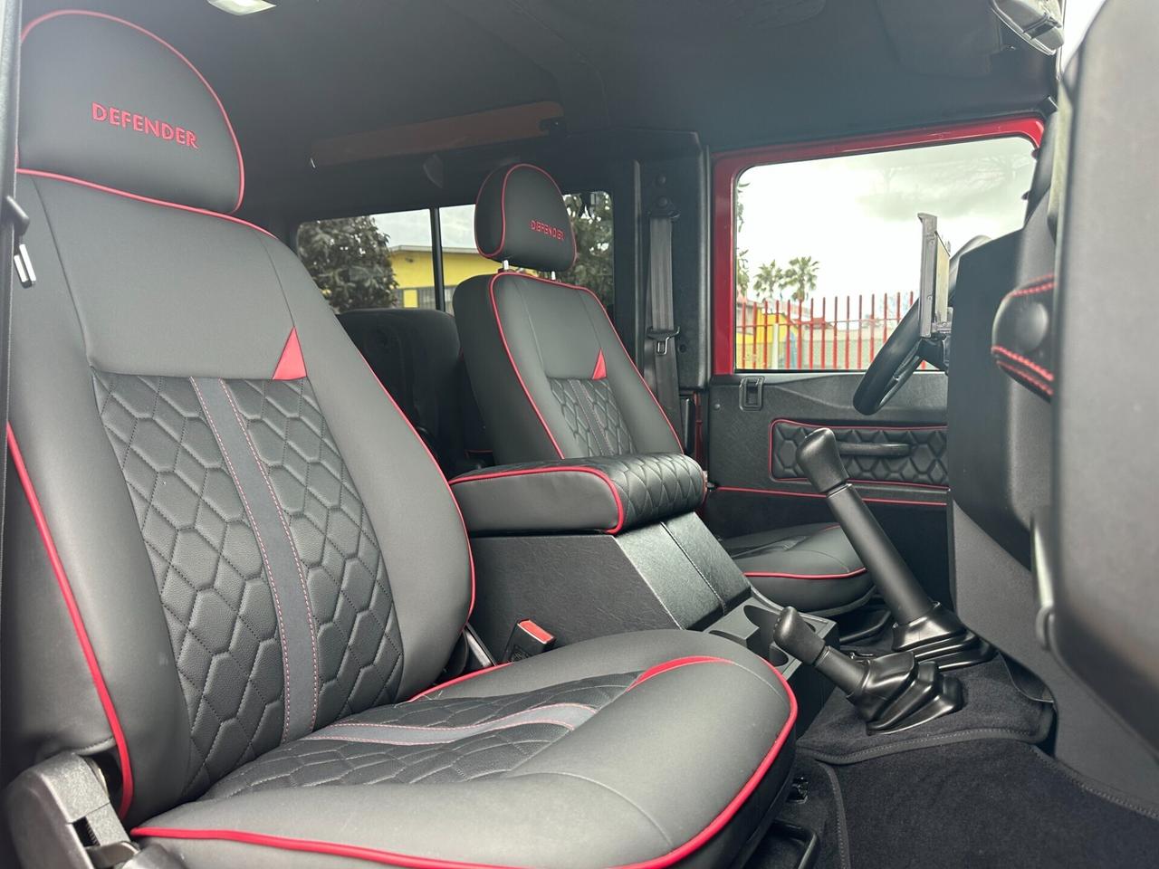 Land Rover Defender NO