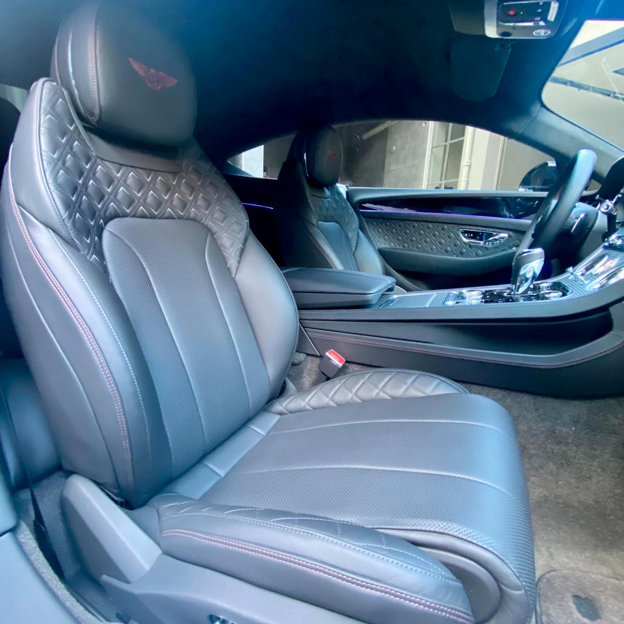 Bentley Continental GT Coupe TOTAL BLACK IVA Continental GT 4.0 V8 Mulliner 550cv auto