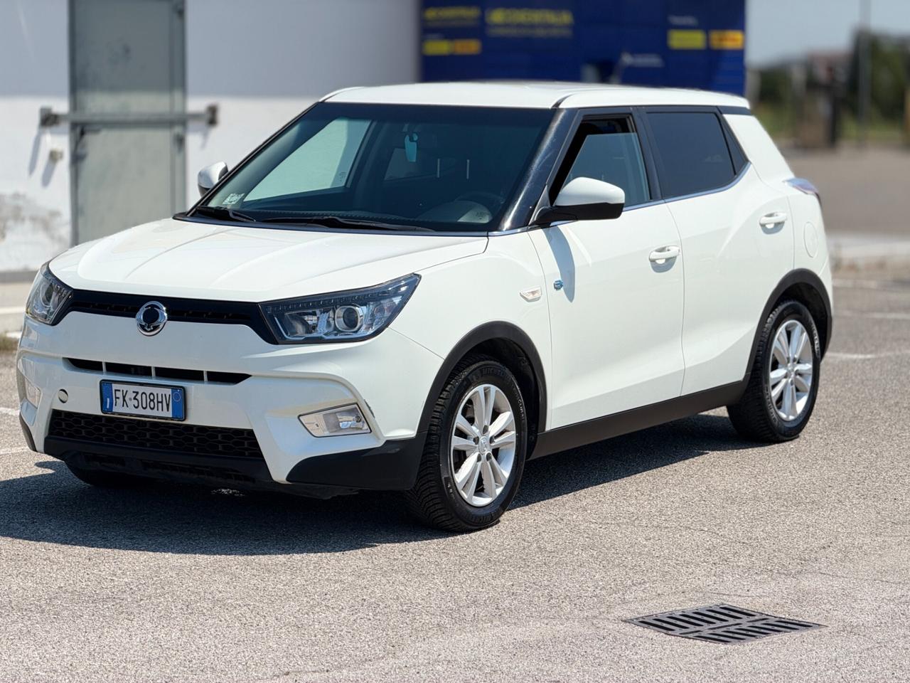 Ssangyong Tivoli 1.6d 2017 130 mila km garanzia 12 mesi
