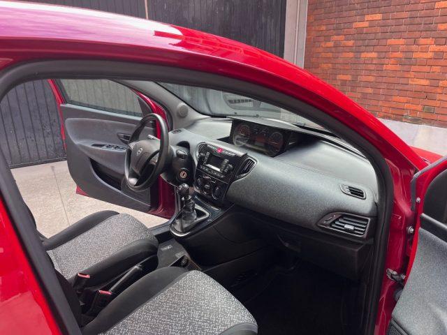 LANCIA Ypsilon 1.0 FireFly 5 porte Hybrid Ecochic Silver