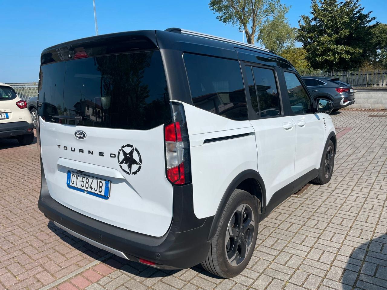 Ford Tourneo Courier 1.0 EcoBoost Active IN RIENTRO