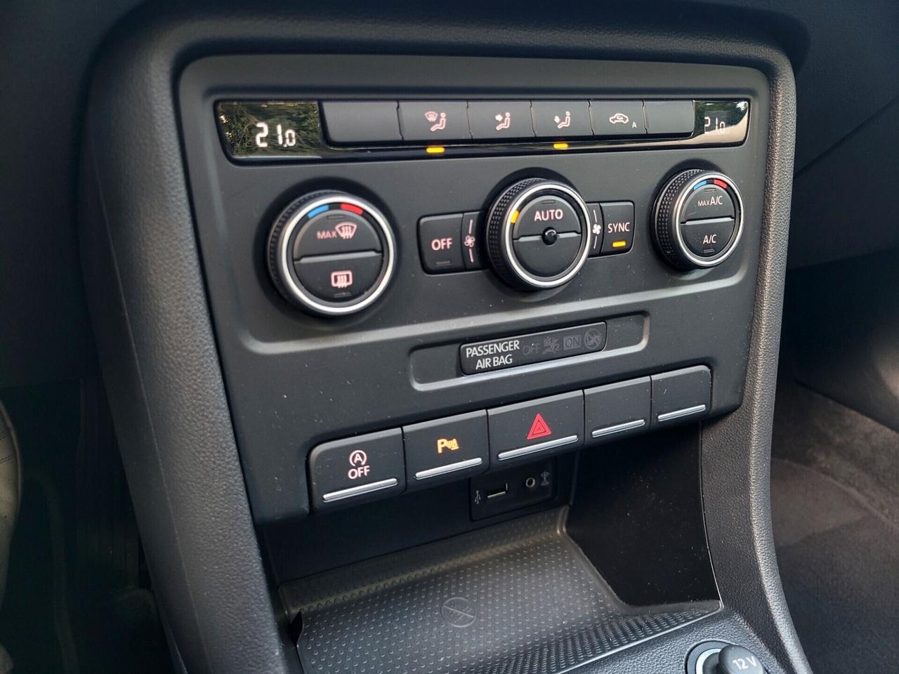 Volkswagen Maggiolino CABRIO 2.0 tdi FULL-LED APPLE CARPLAY+ANDROID AUTO