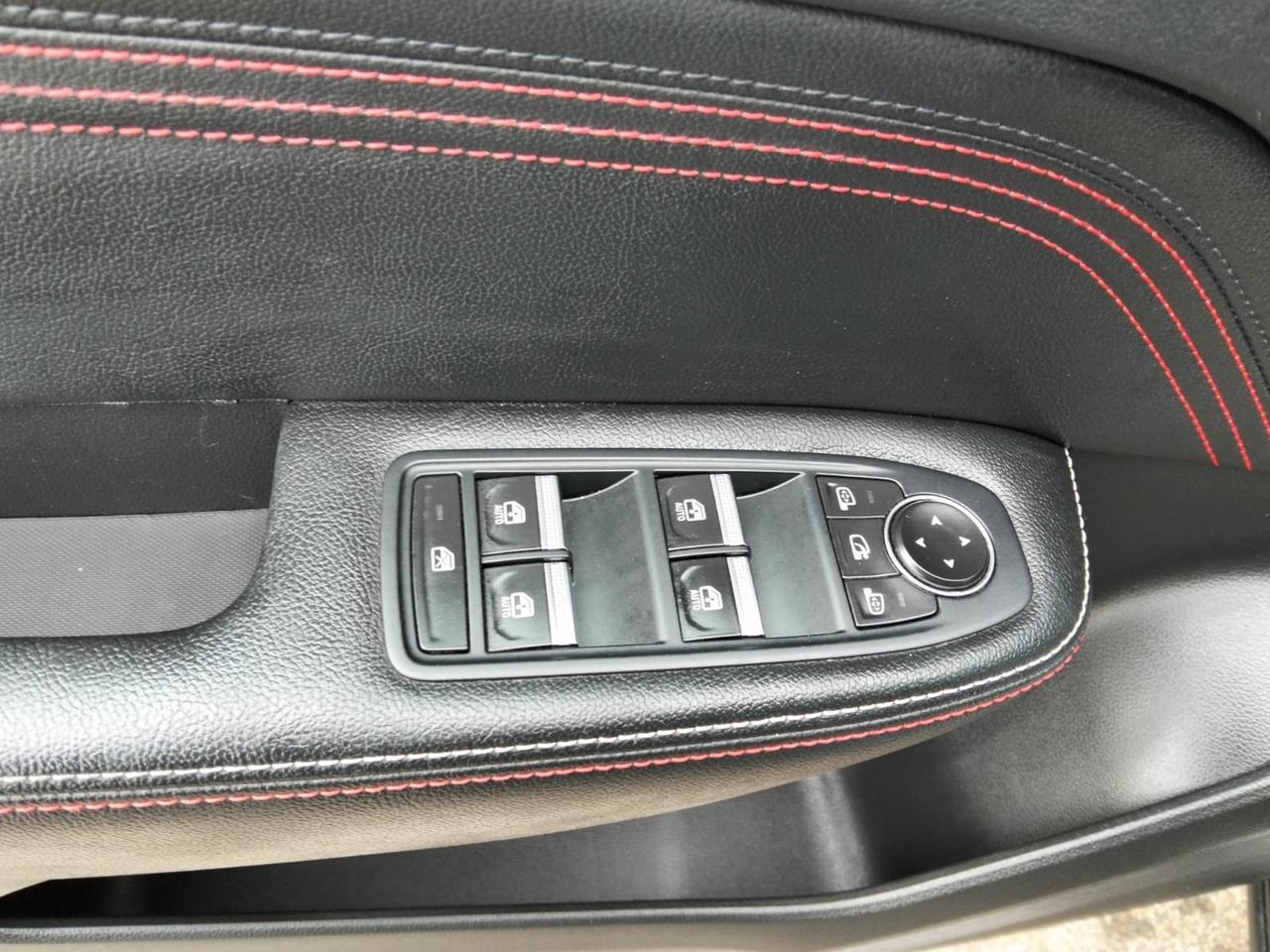 Renault Arkana Hybrid E-Tech 145CV R.S. Line*Automatic*Navi*Pelle