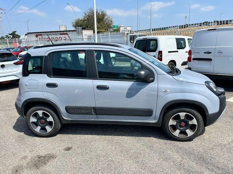 FIAT Panda 1.0 FireFly S&S Hybrid City Cross