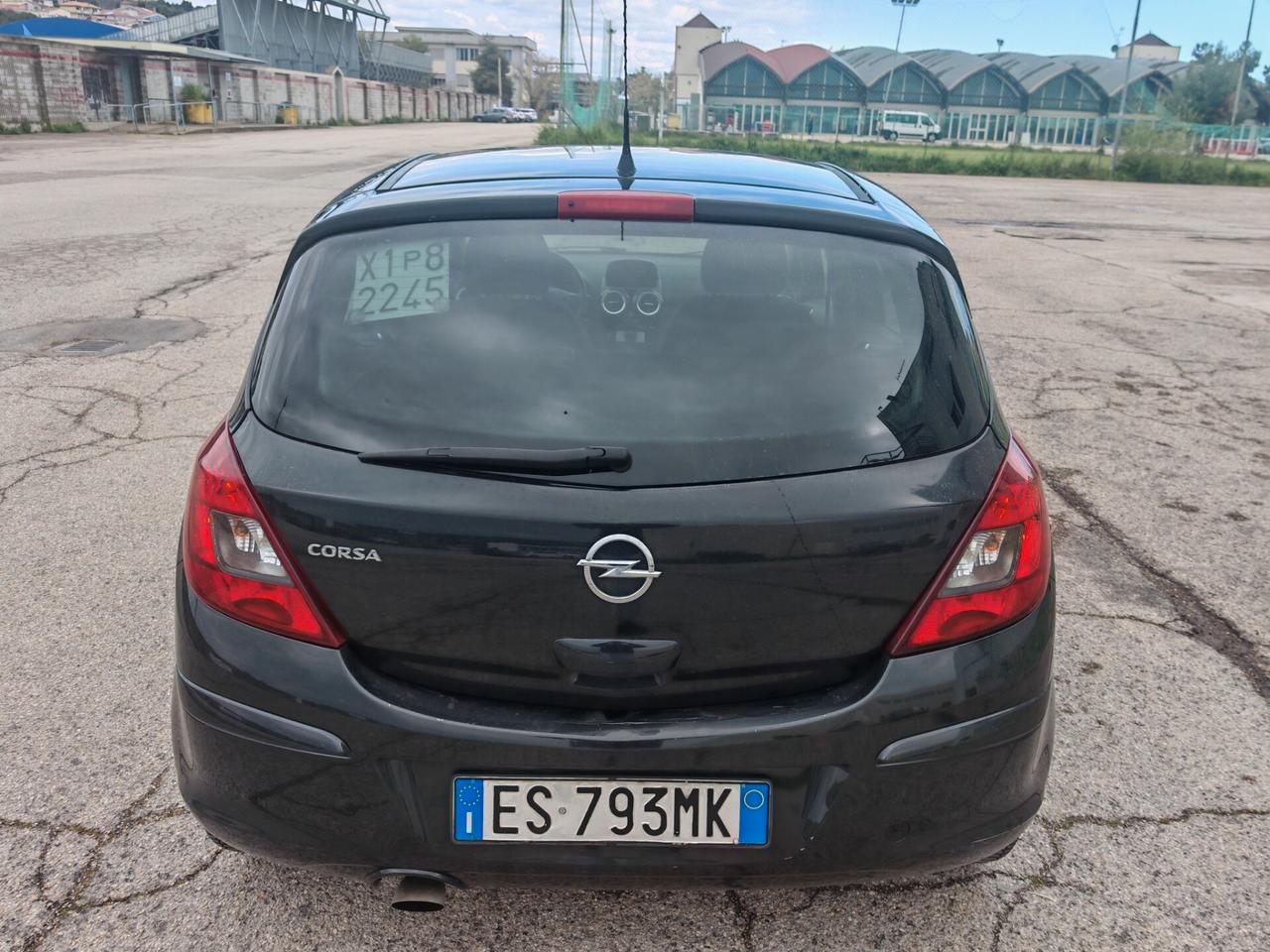 Opel Corsa 1.2 5p unico proprietario ok neopatentati no incidenti.
