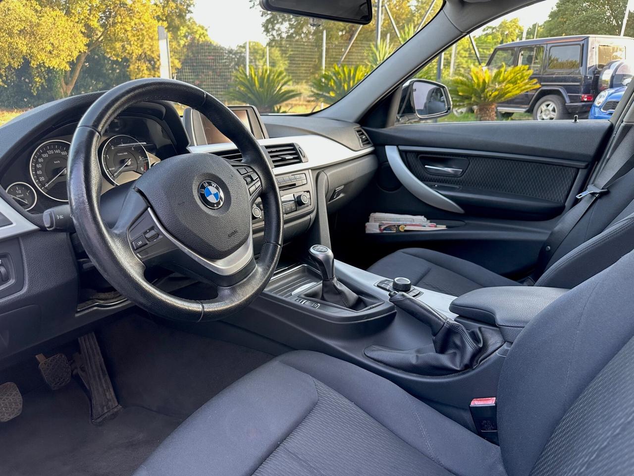Bmw 318 318d Mineral White Unipro Service Garantita Permute e Finanziamenti