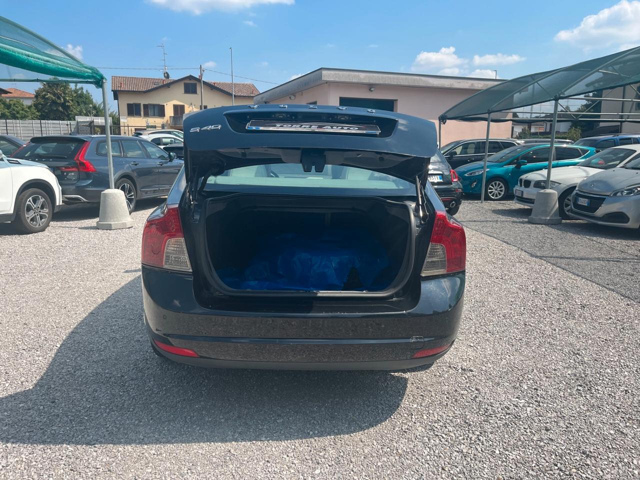 Volvo S40 1.6 16V cat Momentum