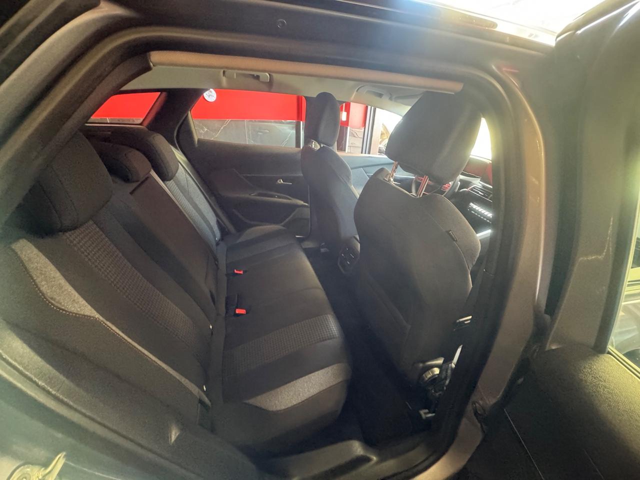 Peugeot 3008 BlueHDi 130 S&S Allure