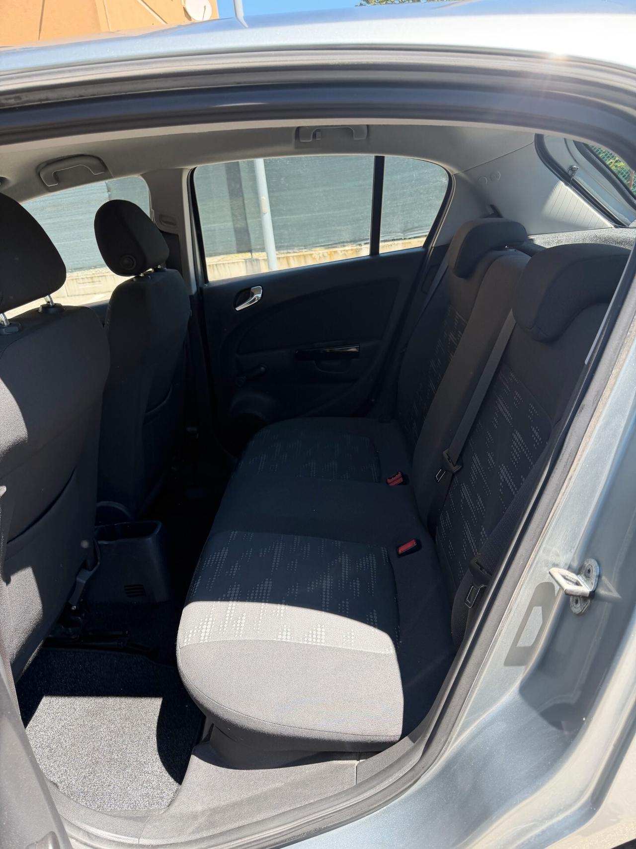 Opel Corsa 1.2 Gpl - NEOPATENTATI - 12 MESI DI GARANZIA -