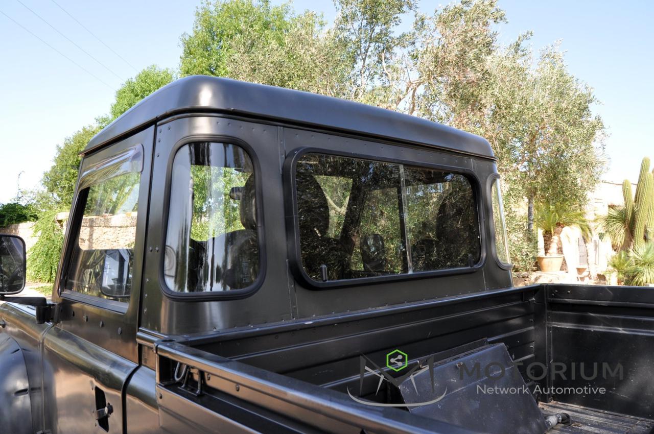 Land Rover Defender 110