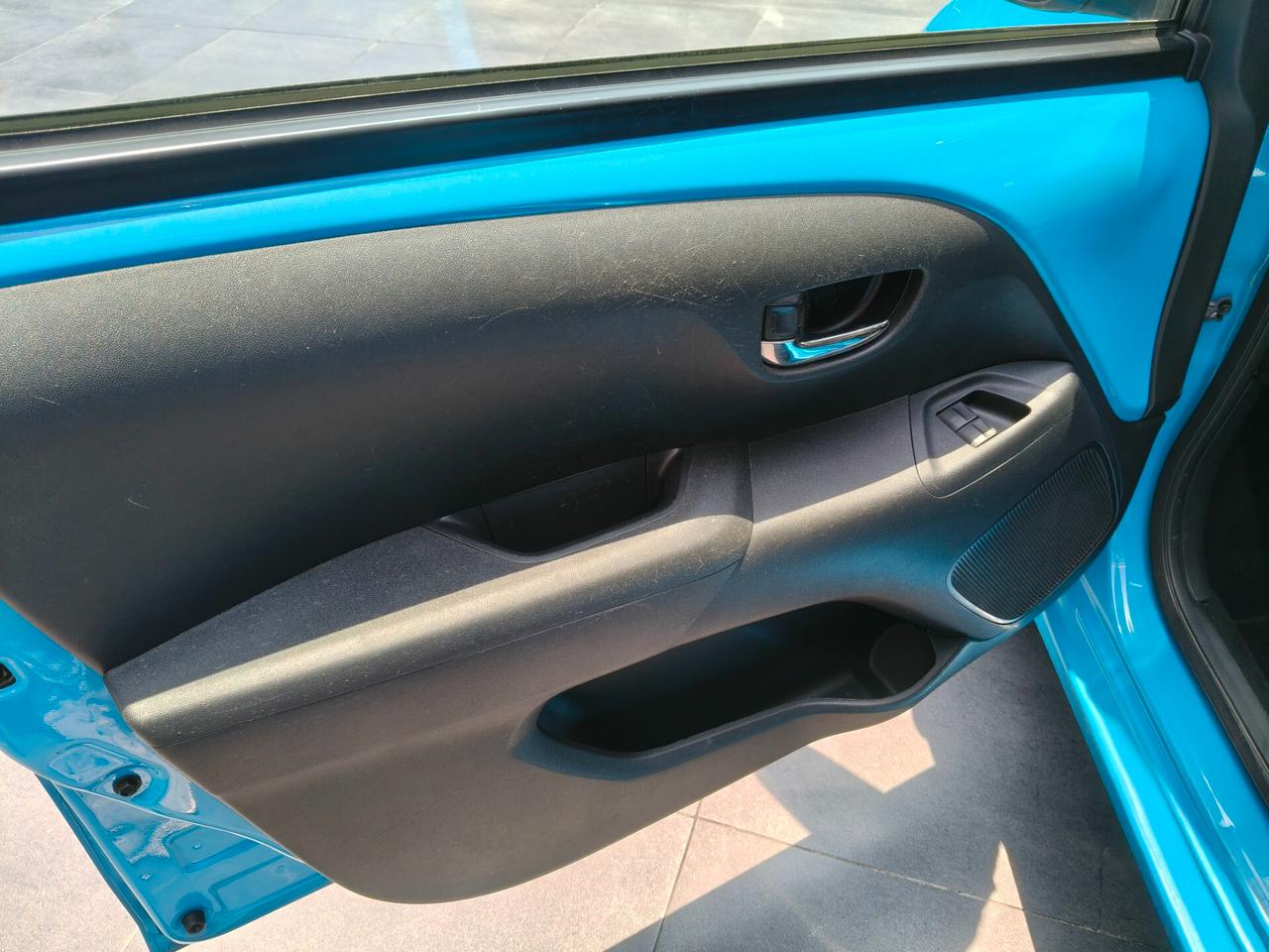 Toyota Aygo 1.0 VVT-i 69 CV 5 porte x-cool TSS