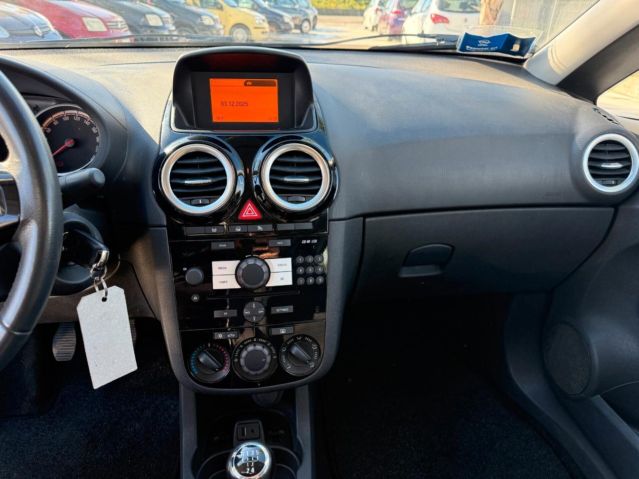 OPEL CORSA ANNO 12/2014 1.3 DIESEL 75 CV