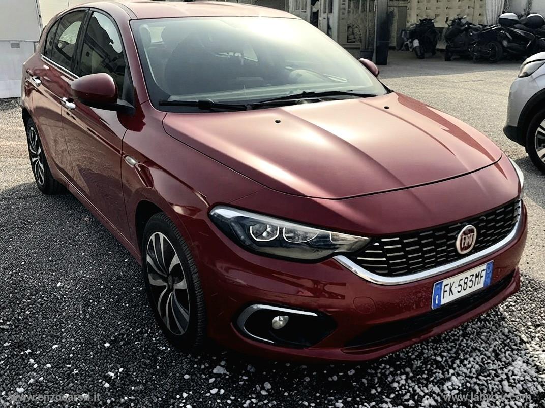 FIAT Tipo 1.6 Mjt S&S 5p. Lounge LED,NAVI