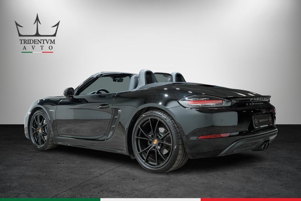 Porsche Boxster 718 r 2.0 300cv pdk