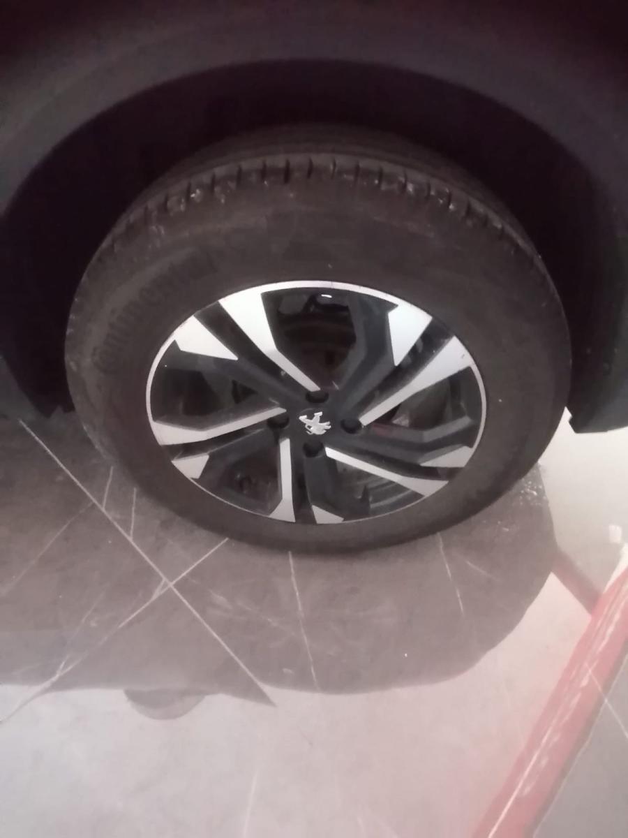 PEUGEOT - 2008 - BlueHDi 130 S&S EAT8 Allure