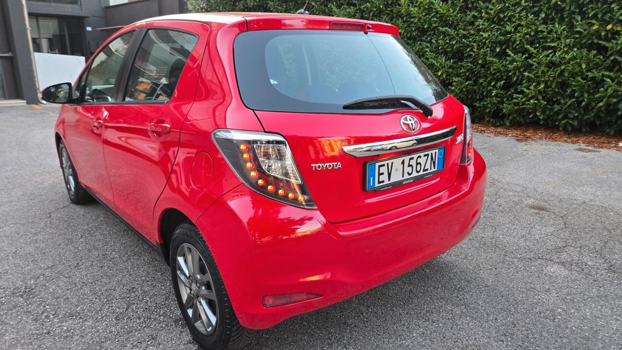 Toyota Yaris 1.0 5 porte Lounge