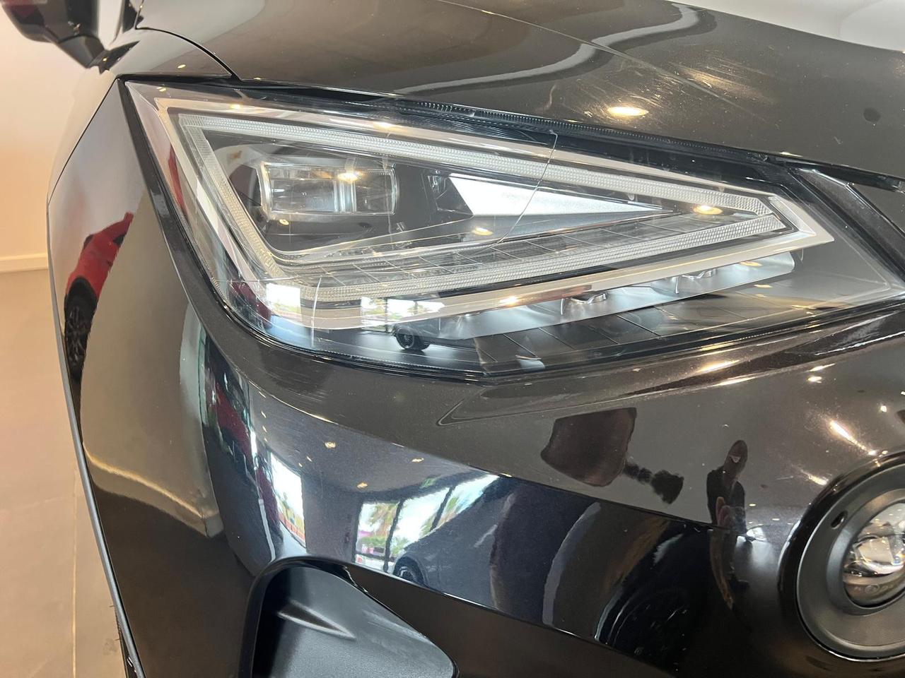 SEAT Arona 2022 - Arona 1.0 ecotsi Black Edition 95cv