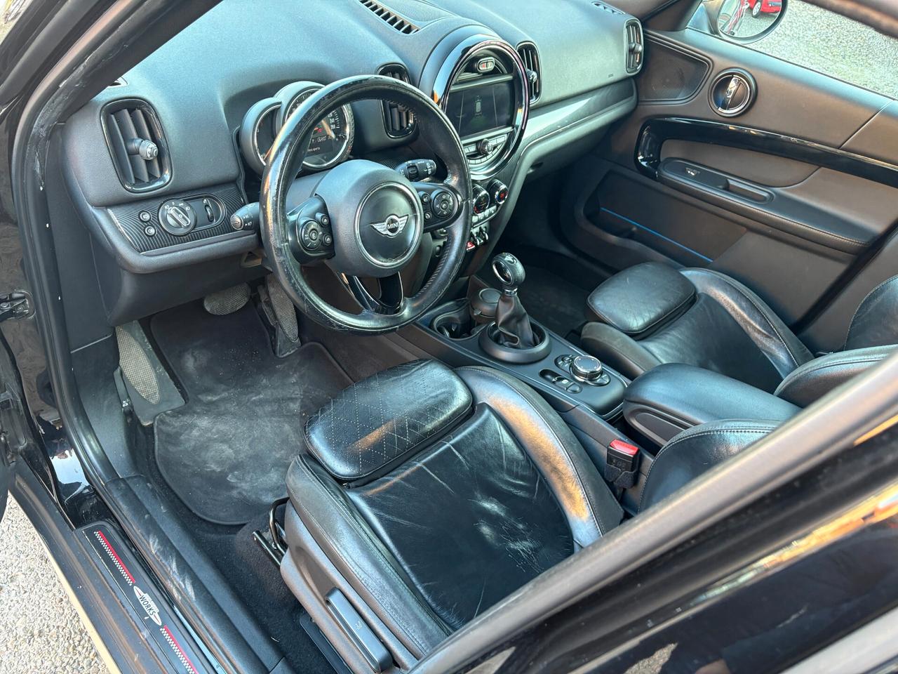 Mini Countryman 2.0 SD Hype Automatica-Unico Prop