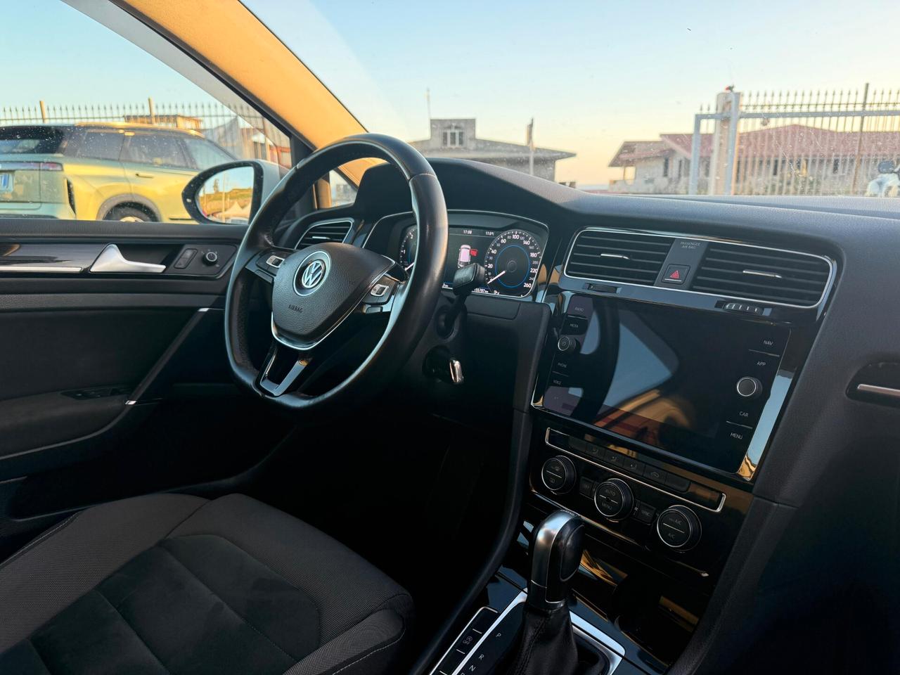 Volkswagen Golf 2.0 TDI DSG 5p. Highline BlueMotion Technology