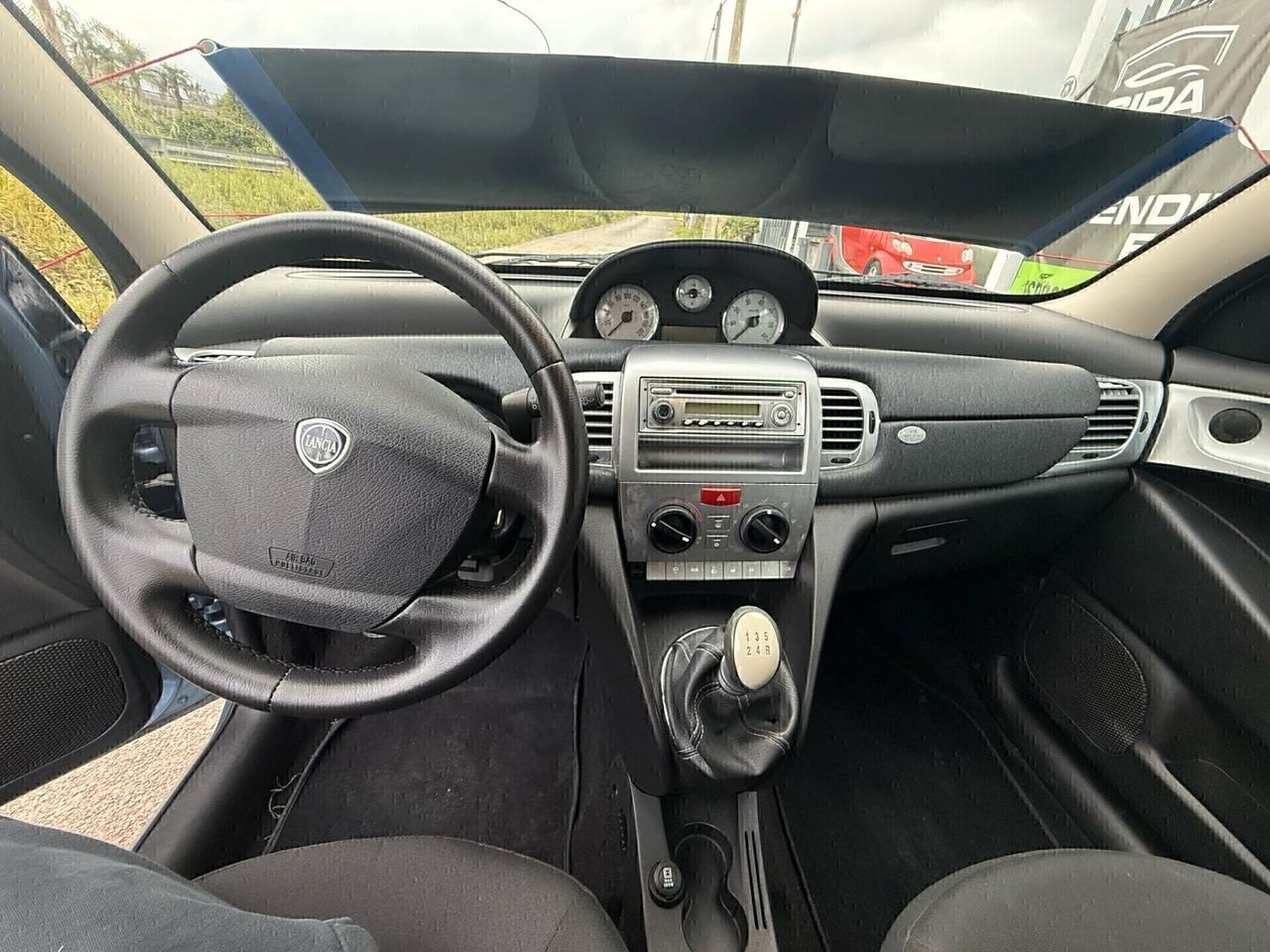 Lancia Ypsilon 1.2 Versus